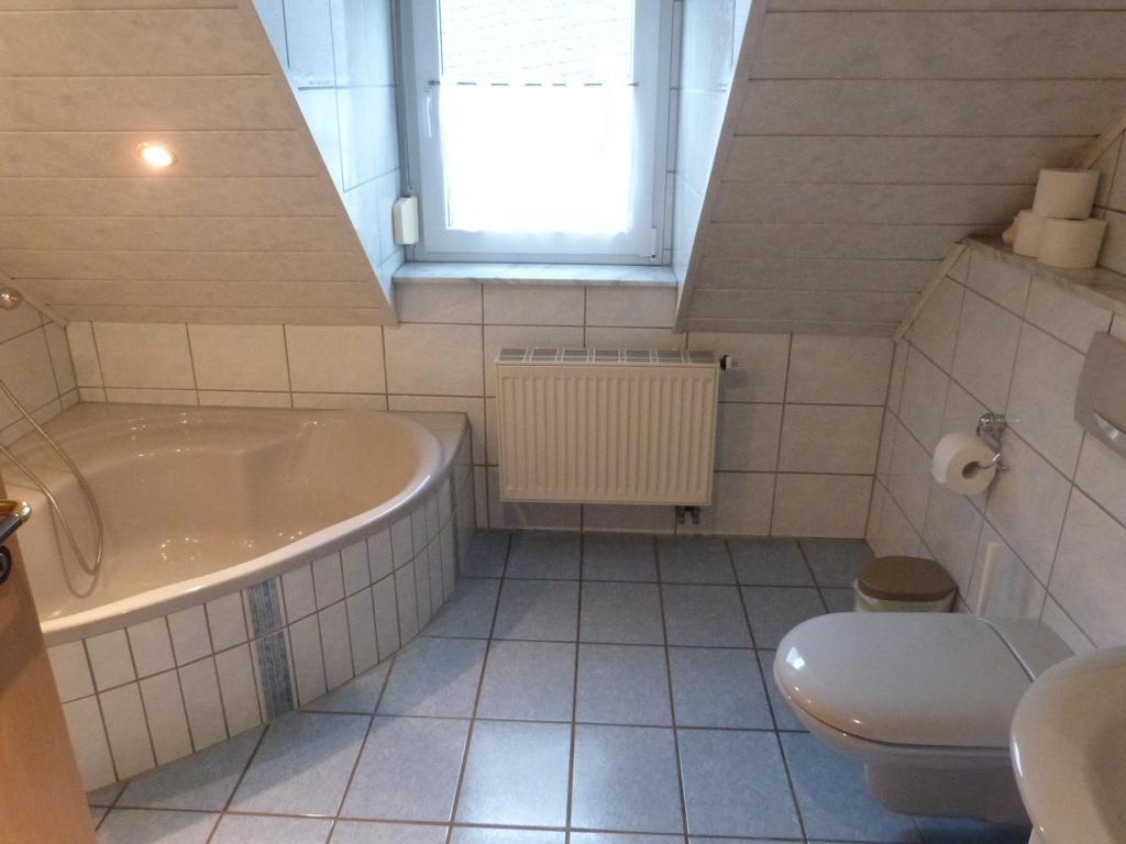 Winzergasthof Zum Kellerstuebchen Mehring  Eksteriør billede